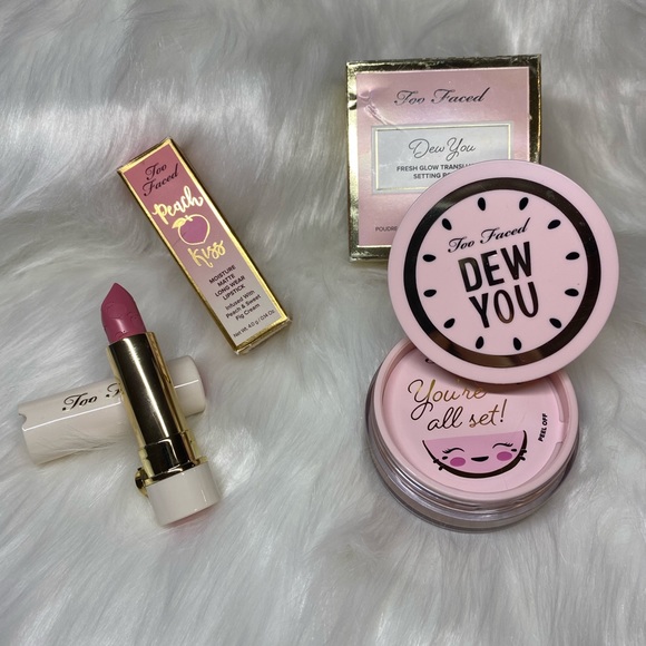 Too Faced Lipstick and Setting Powder set - Picture 5 of 7